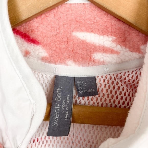 NWT Sweaty Betty Pennine Zip Through Pink Camo Teddy Jacket Sz 8 - Picture 10 of 13